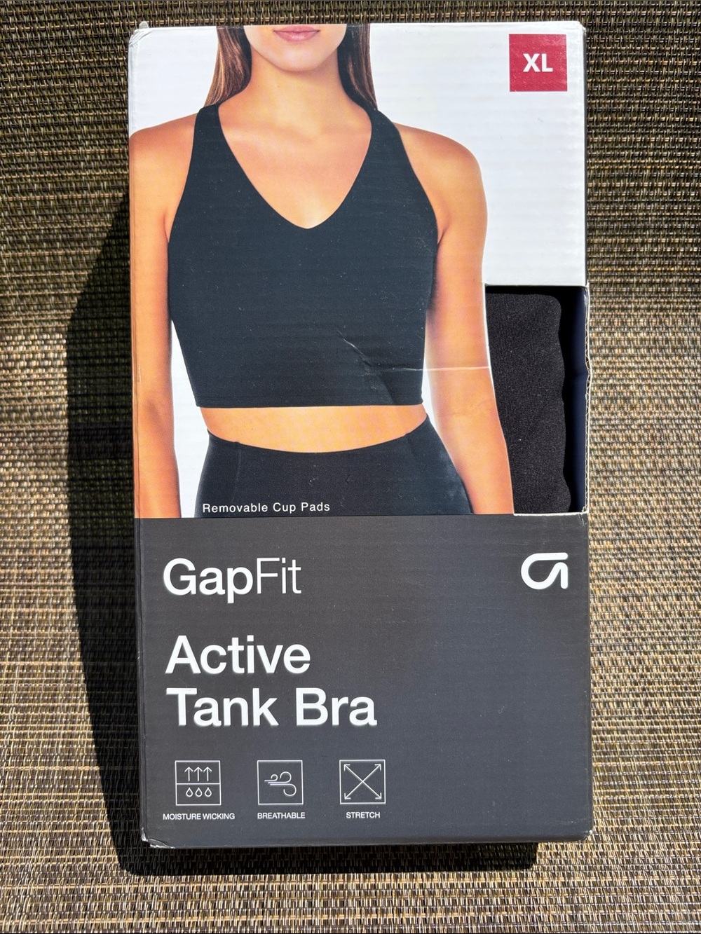 GapFit Active Tank Bra in Black (XL)